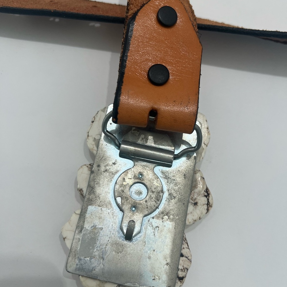 Genuine tooled leather Belt White Howlite Magnesite embellished with eagles boho - Picture 5 of 12